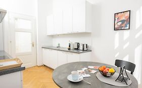 Rooftop Studio Boerse By Ichbucheat